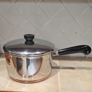Revere Ware Copper Bottom 4 Quart Stainless Steel Saucepan